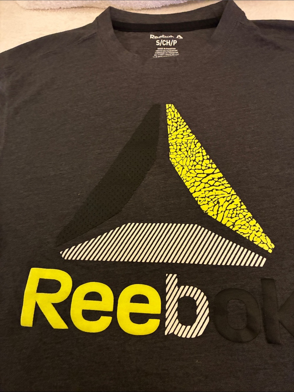Reebok Charcoal Tee with Neon Yellow triangle Logo w/bold print - Picture 2 of 6